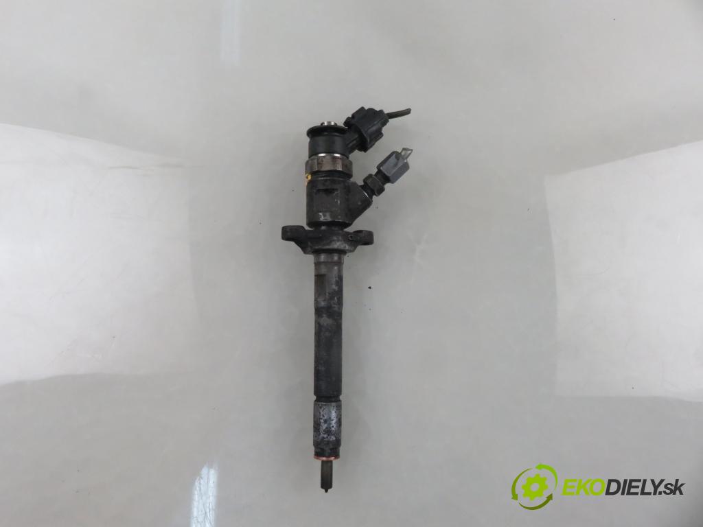 CITROEN C4 coupe (LA_) HB 2007 80,00 1.6 HDi - 9HZ (DV6TED4) 1560,00 vstrekovač 0445110297 (Vstrekovač paliva)