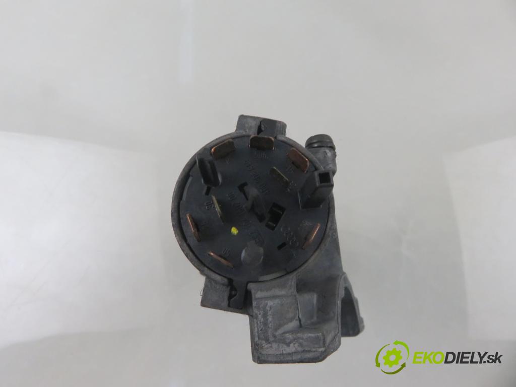 SEAT IBIZA III (6L1) HB 2003 55,00 1.4 TDI 75 - AMF 1422,00 spinačka 4B0905851C (Spínacia skrinka)