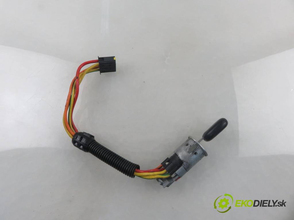 RENAULT MEGANE I Classic (LA0/1_) SEDAN 1998 66,00 1.6 e (LA0F, LA0S) - K7M 702 1598,00 spinačka  (Spínacia skrinka)