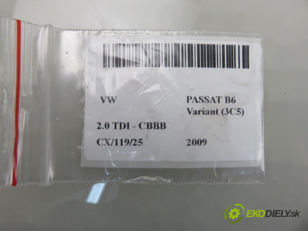 VW PASSAT B6 Variant (3C5) KOMBI 2009 125,00 2.0 TDI - CBBB 1968,00 ovladač rádia