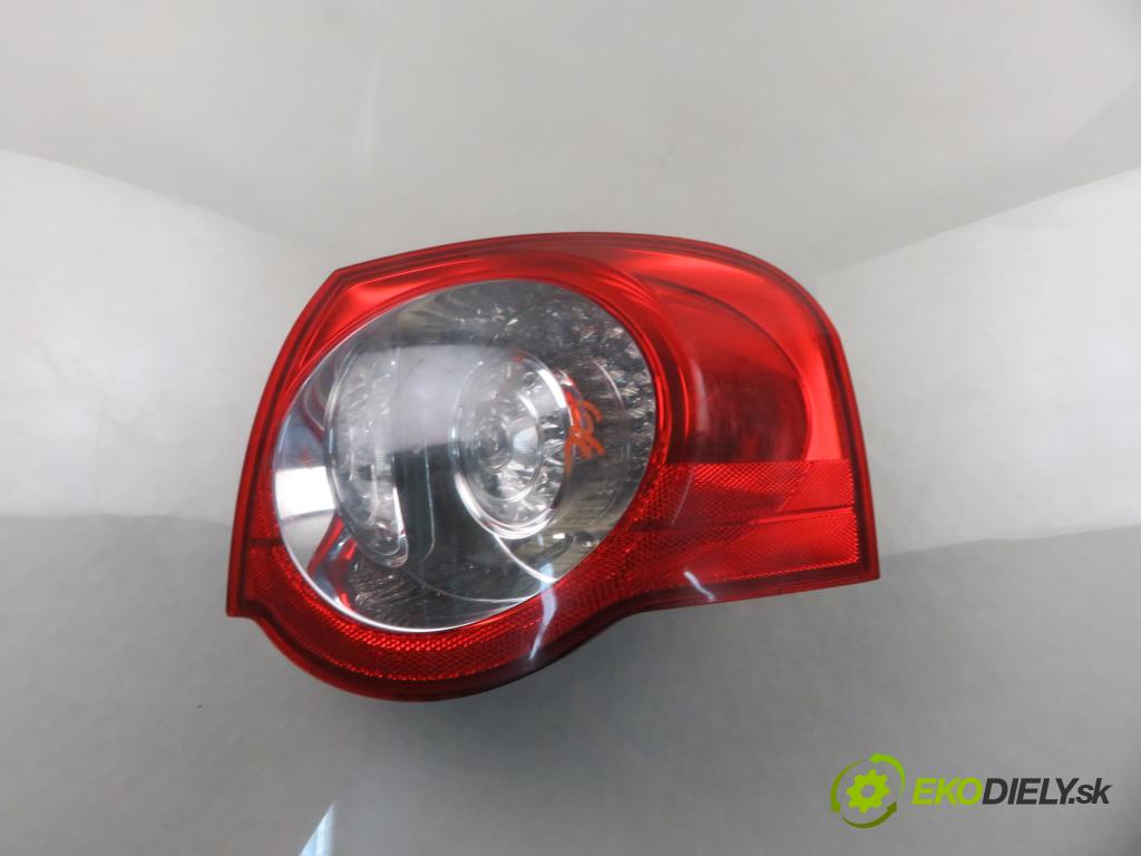 VW PASSAT B6 Variant (3C5) KOMBI 2009 125,00 2.0 TDI - CBBB 1968,00 světlo pravé zadní 3C9945096N