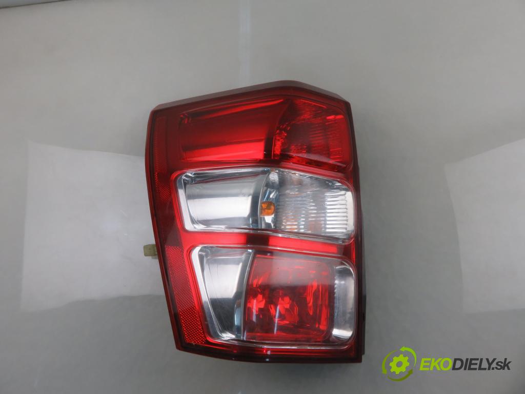 SUZUKI GRAND VITARA II (JT, TE, TD) SUV 2006 103,00 2.0 140 (JB420W) - J20A 1995,00 světlo levé zadní 