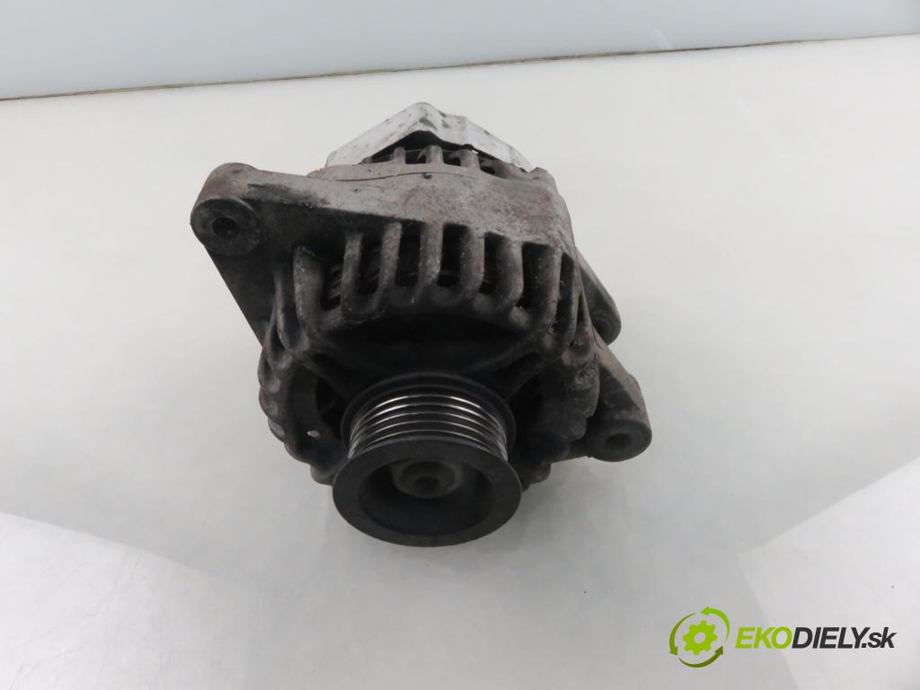 TOYOTA YARIS (_P1_) HB 2002 50,00 1.0 VVT- i 68 - 1SZ-FE 998,00 Alternátor  (Alternátor)