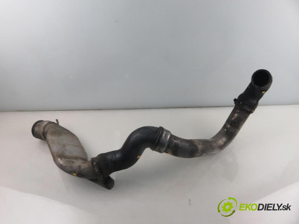 AUDI A3 (8L1) HB 2002 132,00 1.8 T 180 - AUQ 1781,00 Rúra intercoolera turba 