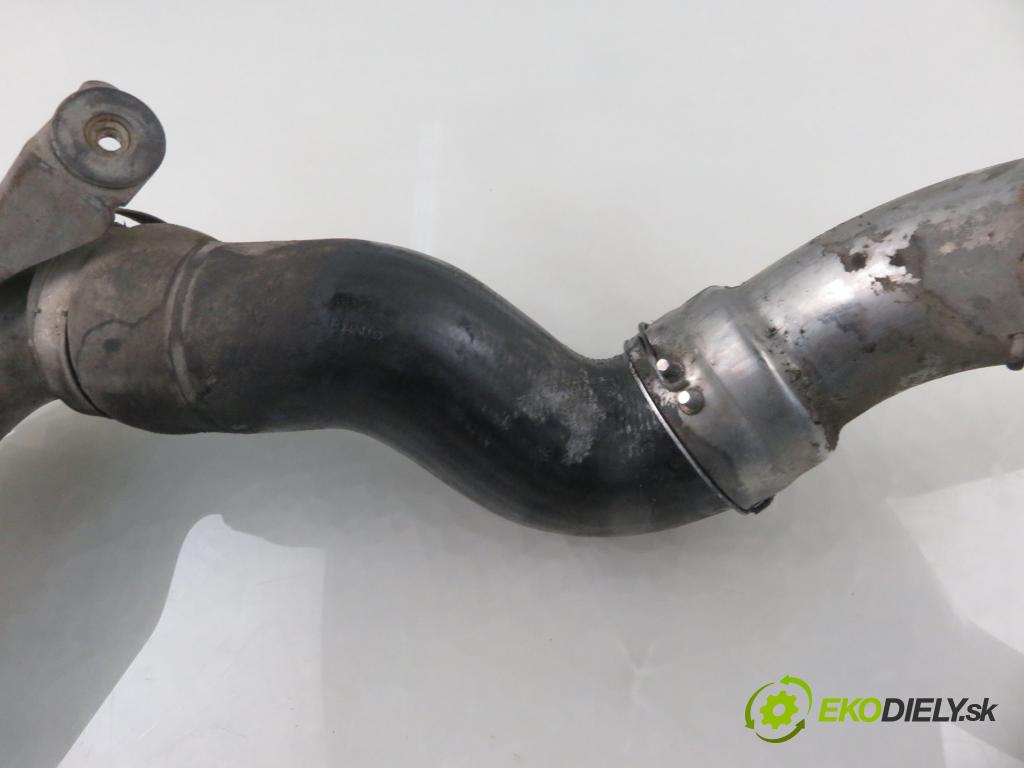 AUDI A3 (8L1) HB 2002 132,00 1.8 T 180 - AUQ 1781,00 Rúra intercoolera turba