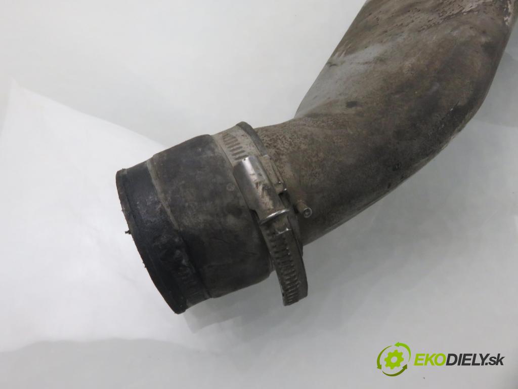 AUDI A3 (8L1) HB 2002 132,00 1.8 T 180 - AUQ 1781,00 Rúra intercoolera turba