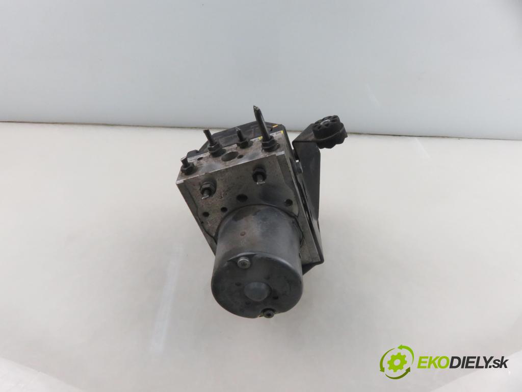 BMW 5 (E39) SEDAN 2001 100,00 520 d 136 - M47 D20 (204D1) 1951,00 Pumpa ABS 0265900001 ; 6756340 ; 0265223001 (Pumpa ABS)