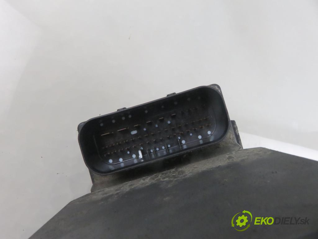 BMW 5 (E39) SEDAN 2001 100,00 520 d 136 - M47 D20 (204D1) 1951,00 Pumpa ABS 0265900001 ; 6756340 ; 0265223001 (Pumpa ABS)