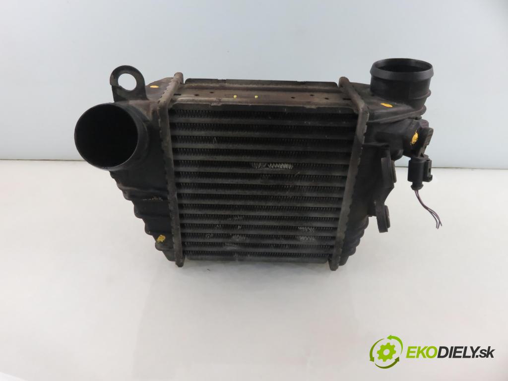 AUDI A3 (8L1) HB 2002 132,00 1.8 T 180 - AUQ 1781,00 chladič intercooler 1J0145803F