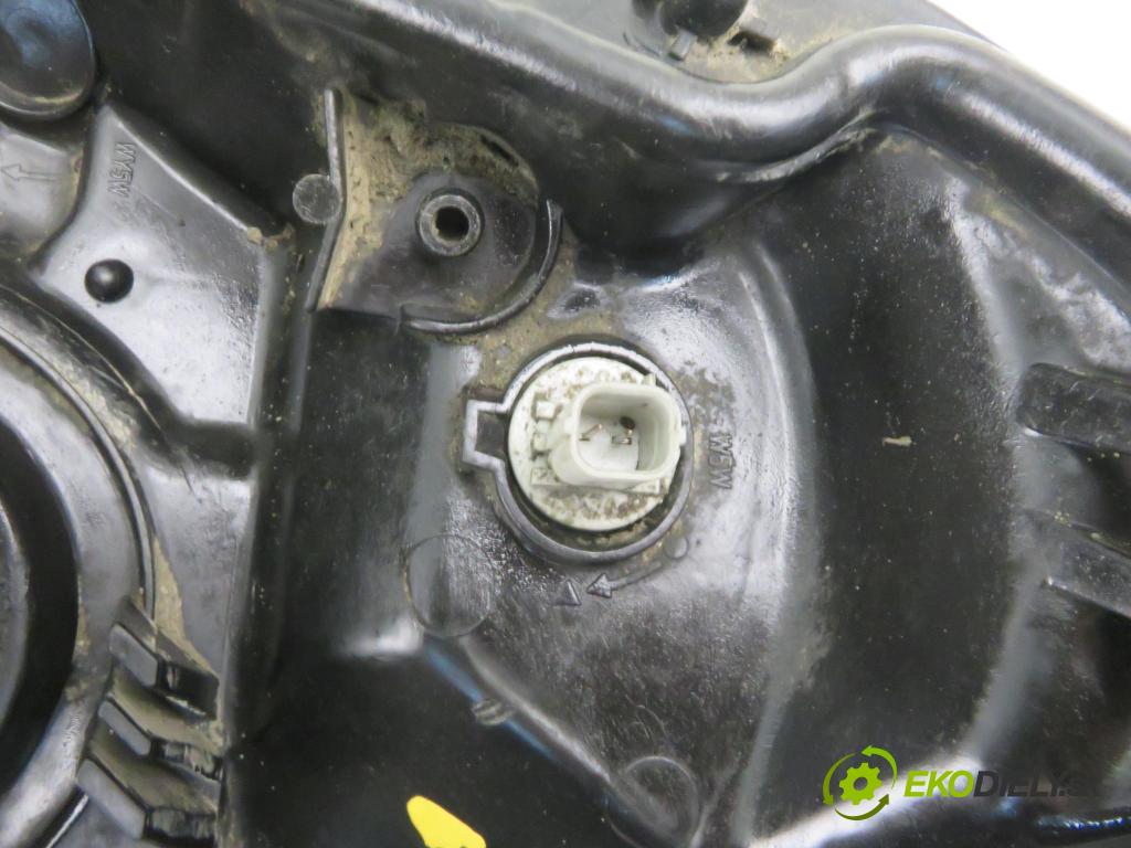 HONDA JAZZ II (GD_, GE3, GE2) HB 2002 61,00 1.3 (GD1) - L13A1 1339,00 světlo LP