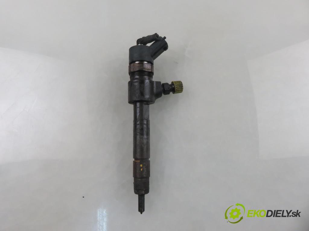 FIAT CROMA (194_) KOMBI 2005 88,00 1.9 D Multijet 120 - 939 A1.000 1910,00 vstrekovač 0445110244 (Vstrekovač paliva)