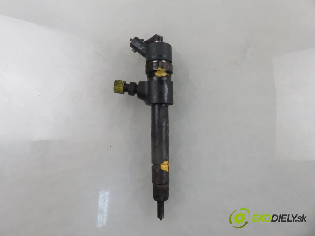 FIAT CROMA (194_) KOMBI 2005 88,00 1.9 D Multijet 120 - 939 A1.000 1910,00 vstrekovač 0445110244 (Vstrekovač paliva)