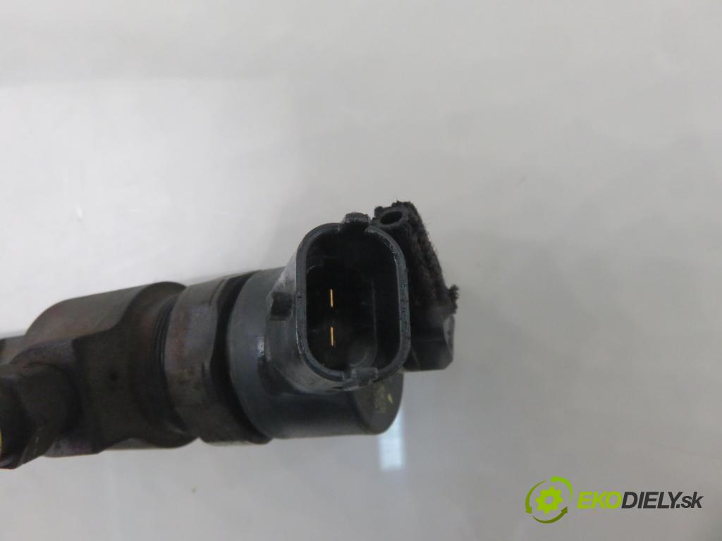 FIAT CROMA (194_) KOMBI 2005 88,00 1.9 D Multijet 120 - 939 A1.000 1910,00 vstrekovač 0445110244 (Vstrekovač paliva)