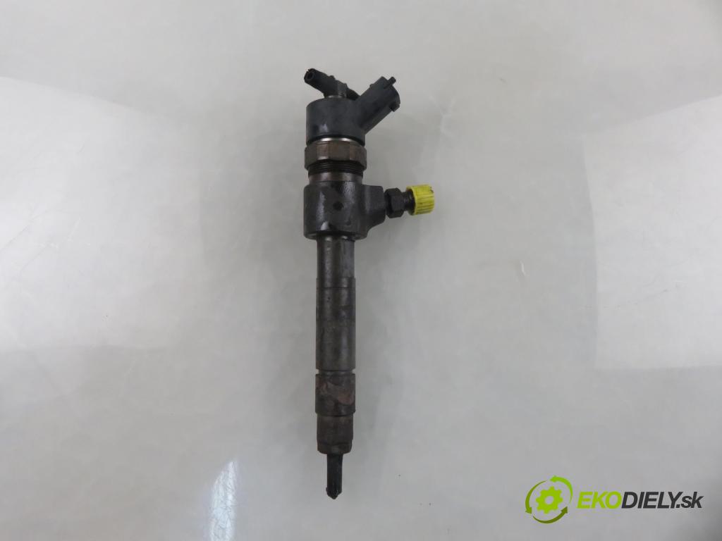 FIAT CROMA (194_) KOMBI 2005 88,00 1.9 D Multijet 120 - 939 A1.000 1910,00 vstrekovač 0445110244 (Vstrekovač paliva)