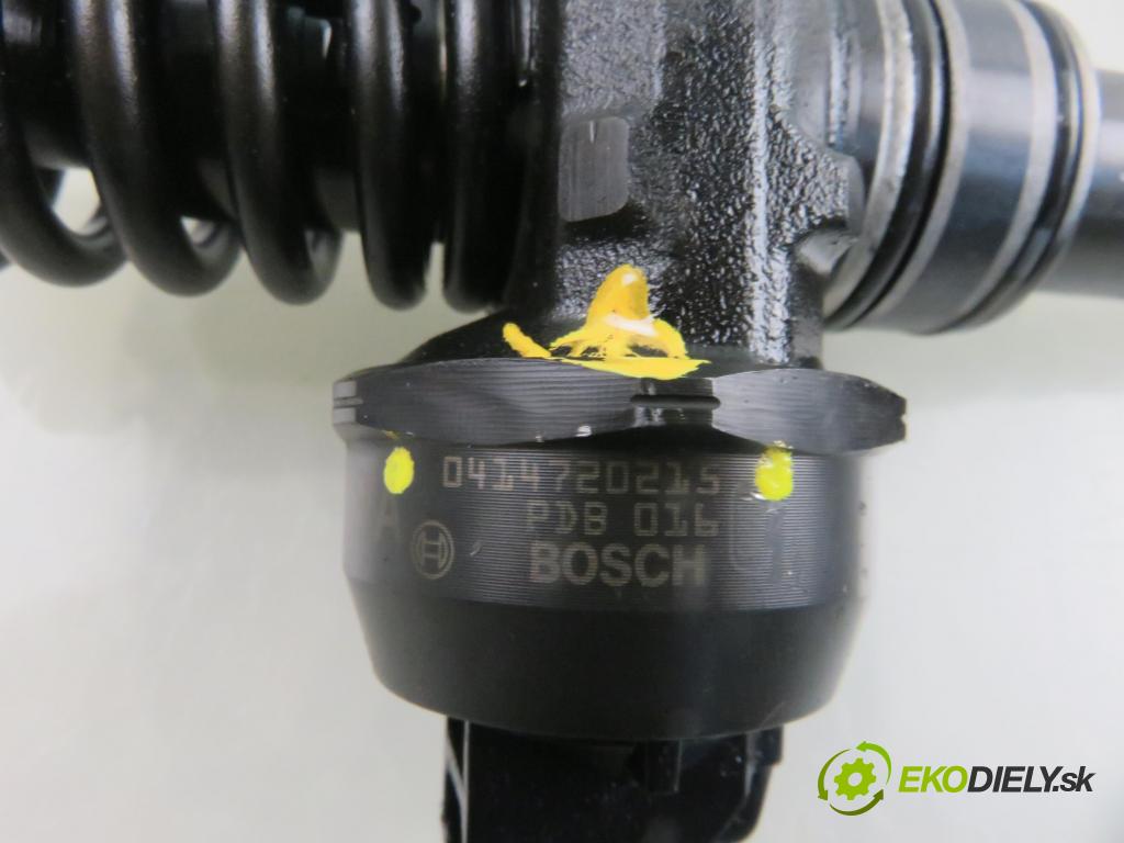 SEAT ALTEA (5P1) MINIVAN 2005 77,00 1.9 TDI PD 105 - BJB 1896,00 Vstrekovač 038130073AG ; 0414720215 (Vstrekovač paliva)