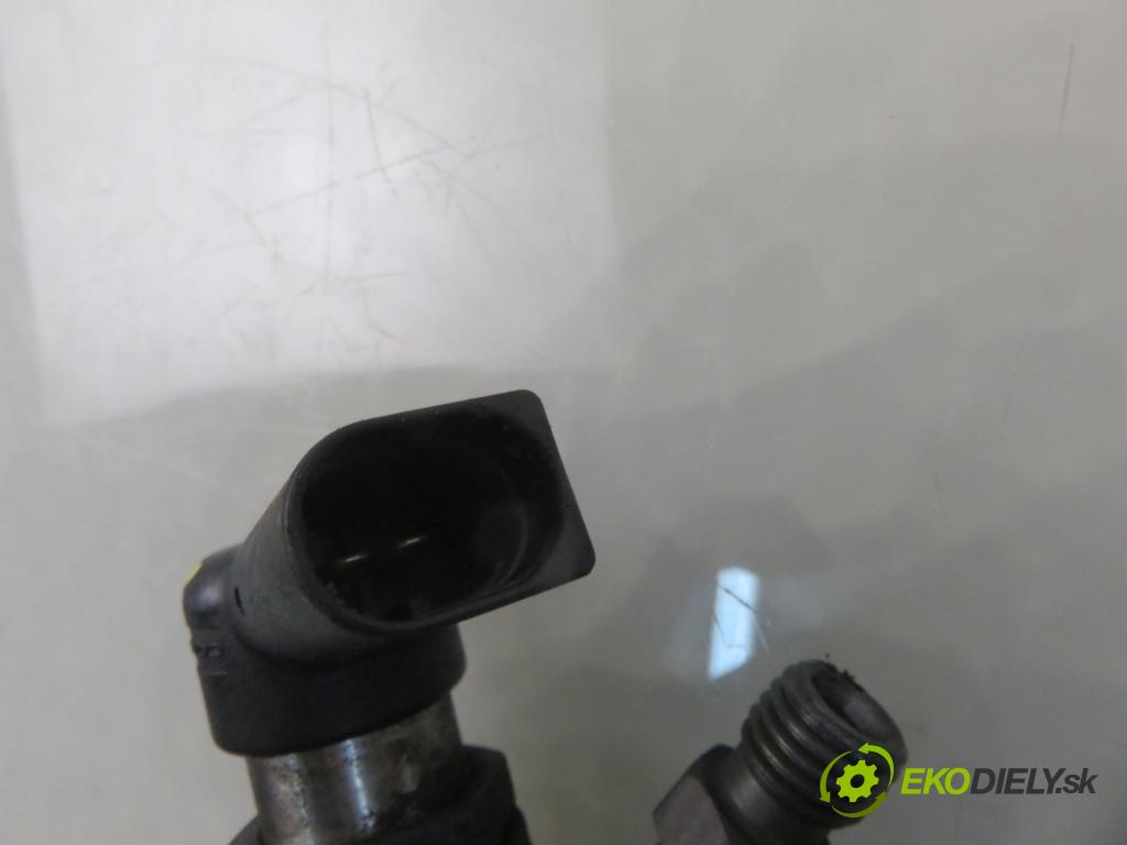 FORD GALAXY (WA6) MINIVAN 2007 96,00 2.0 TDCi - AZWA 1997,00 vstrekovač 9657144580 (Vstrekovač paliva)