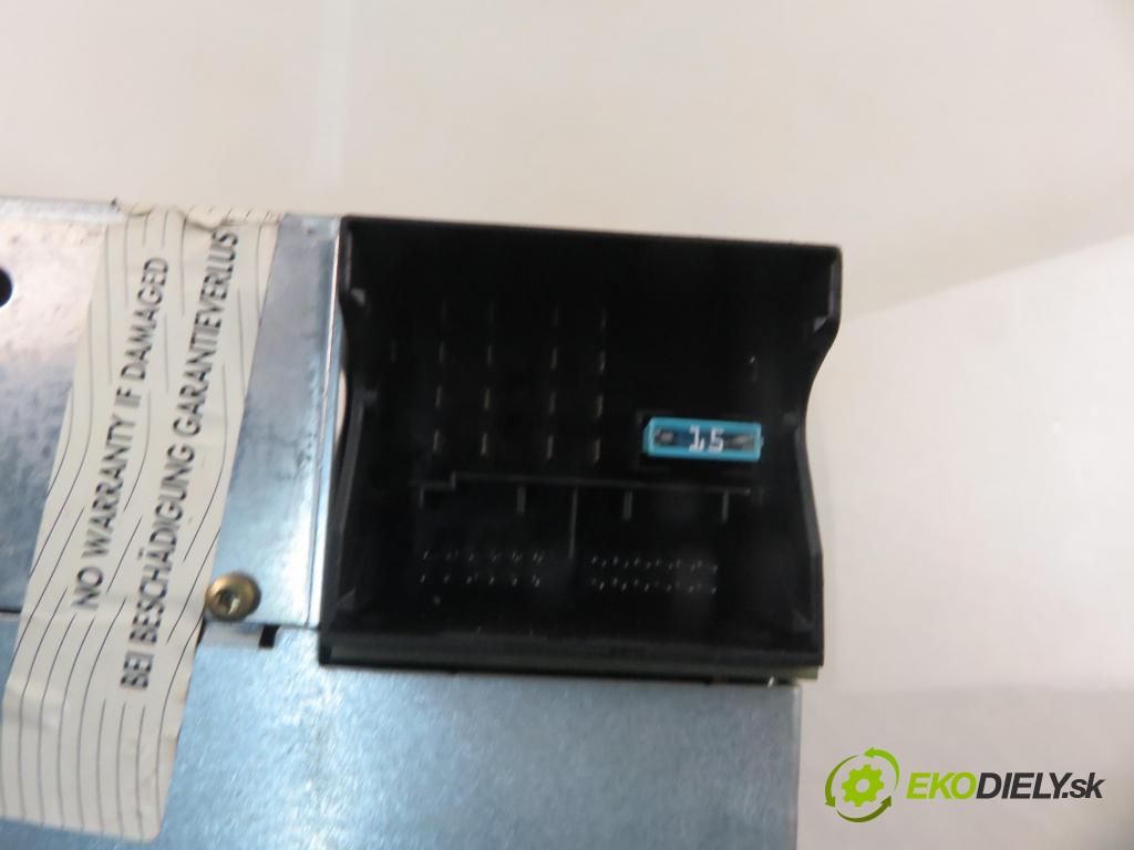 OPEL SIGNUM HB 2004 114,00 2.2 direct - Z 22 YH 2198,00 RADIO CD 13113150