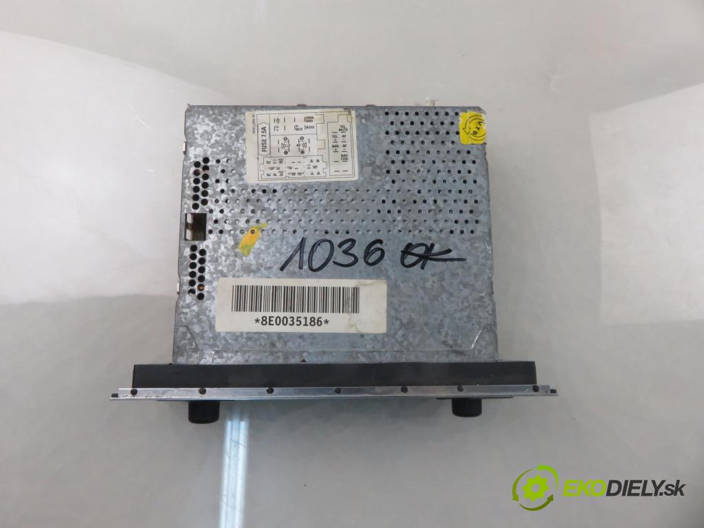 AUDI A4 Avant (8E5, B6) KOMBI 2001 96,00 1.9 TDI - AWX 1896,00 RADIO CD 8E0057186X
