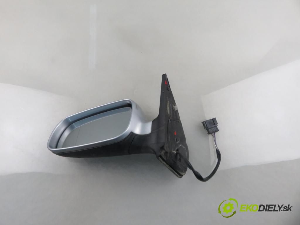 VW GOLF IV Variant (1J5) KOMBI 2002 74,00 1.9 TDI PD 101 - AXR 1896,00 zpětné zrcátko LE