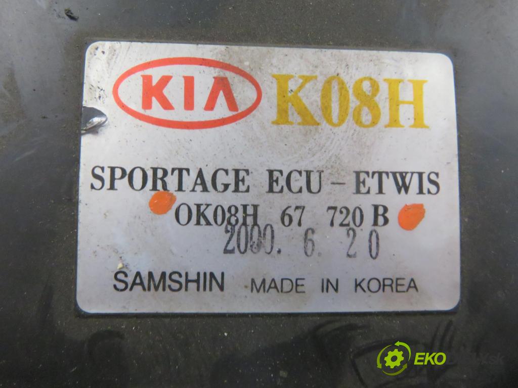 KIA SPORTAGE (K00) TERENOWY 2000 61,00 2.0 TD 4WD 83 - RF 1998,00 řídící jednotka vstřiku 0K08H67720B