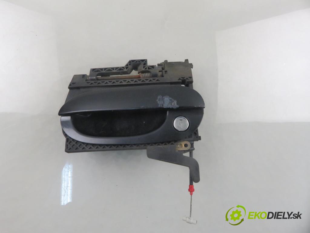 BMW 5 (E39) SEDAN 2001 100,00 520 d 136 - M47 D20 (204D1) 1951,00 klika LPZ