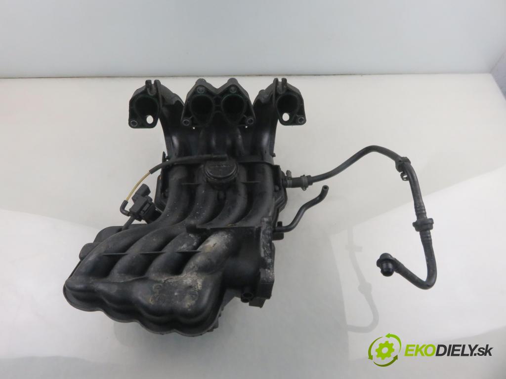 AUDI A3 (8L1) HB 2002 75,00 1.6 - AVU 1595,00 potrubí 06A133185DN ; 72238111