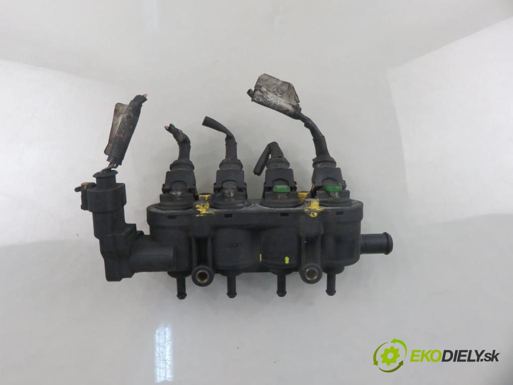 RENAULT KANGOO (KC0/1_) KOMBIVAN 2003 55,00 1.2 16V (KC05, KC06, KC03, KC0T, KC0W, KC1D) - D4F 1149,00 lišta vstřikovací LPG 67R010233