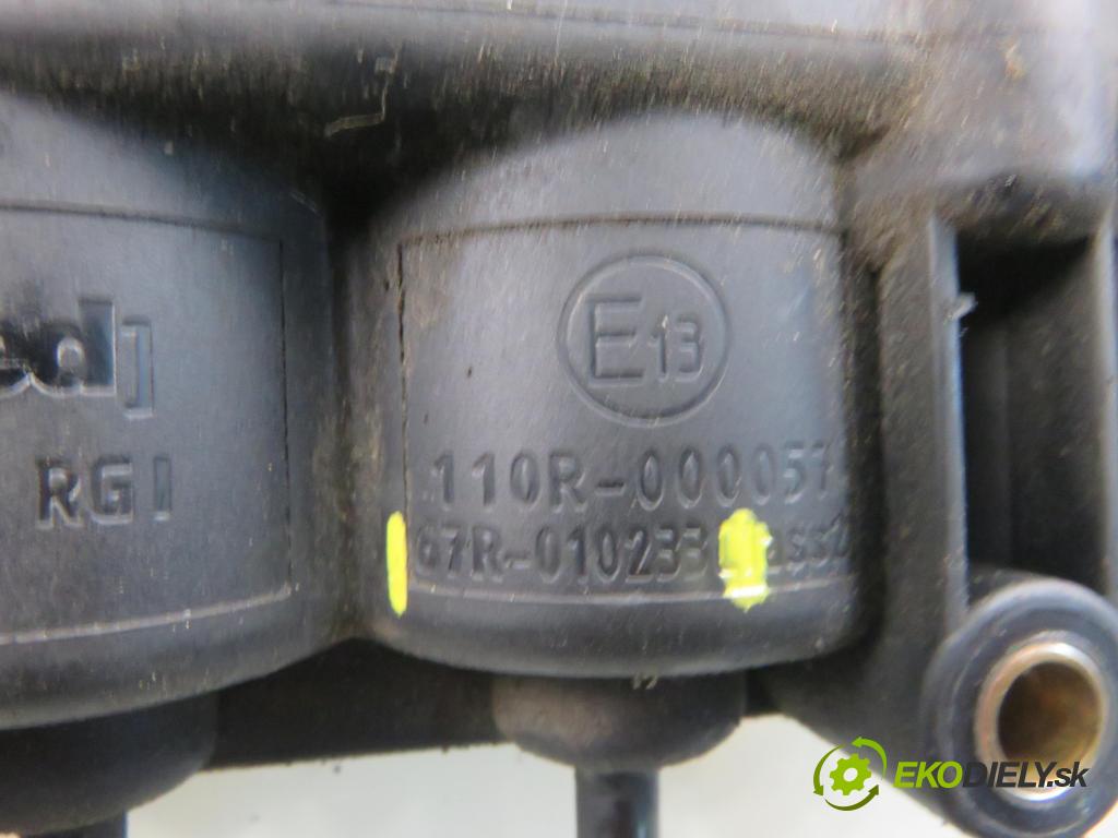 RENAULT KANGOO (KC0/1_) KOMBIVAN 2003 55,00 1.2 16V (KC05, KC06, KC03, KC0T, KC0W, KC1D) - D4F 1149,00 lišta vstřikovací LPG 67R010233