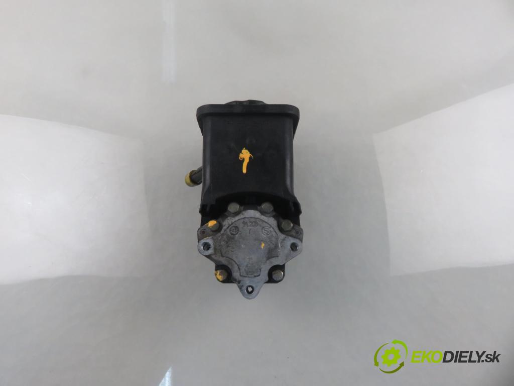 BMW 5 (E39) SEDAN 2001 100,00 520 d 136 - M47 D20 (204D1) 1951,00 pumpa servočerpadlo  (Servočerpadlo)