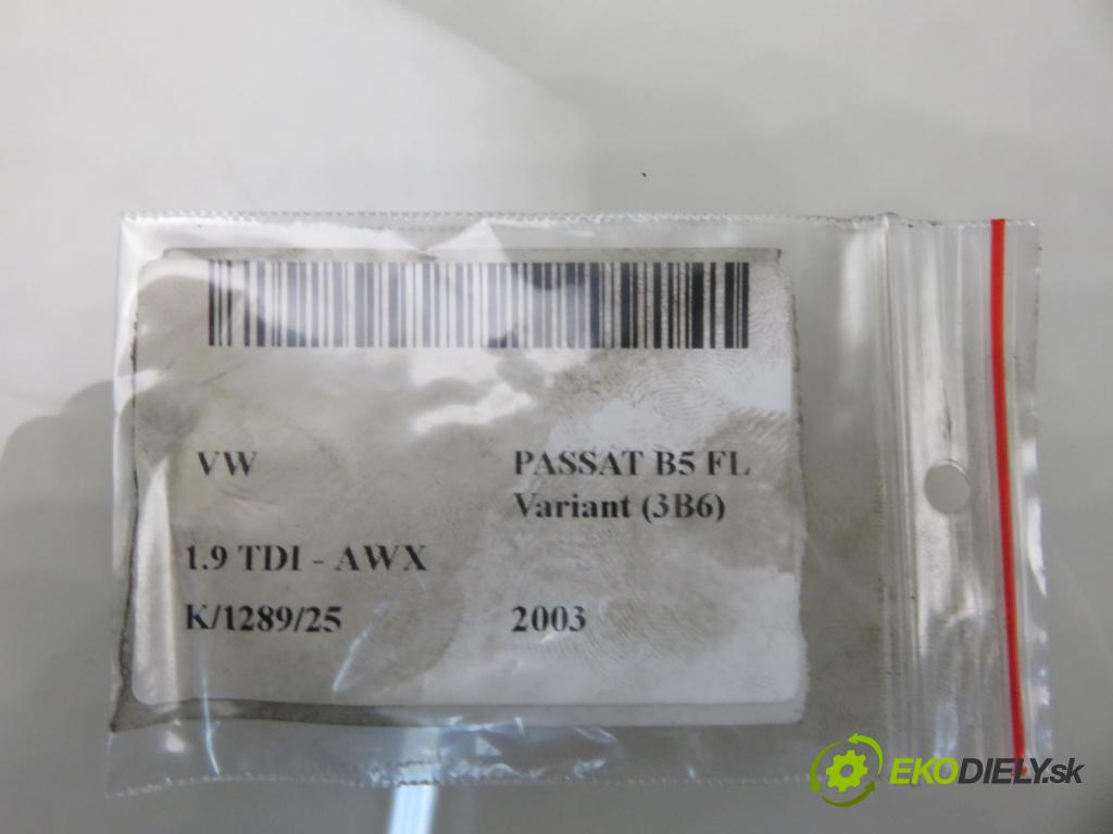 VW PASSAT B5.5 Variant (3B6) KOMBI 2003 96,00 1.9 TDI - AWX 1896,00 Vstrekovač 038130073BA ; 0414720216 (Vstrekovač paliva)