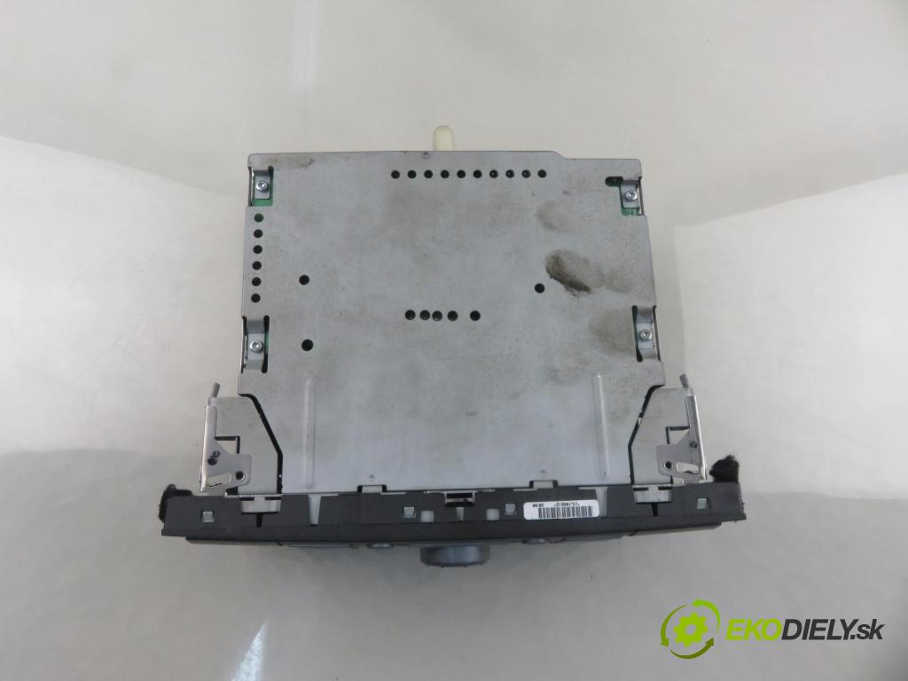 FORD FOCUS C-MAX (DM2) MINIVAN 2006 74,00 1.6 - HWDB 1596,00 RADIO CD 6S6118C815AG
