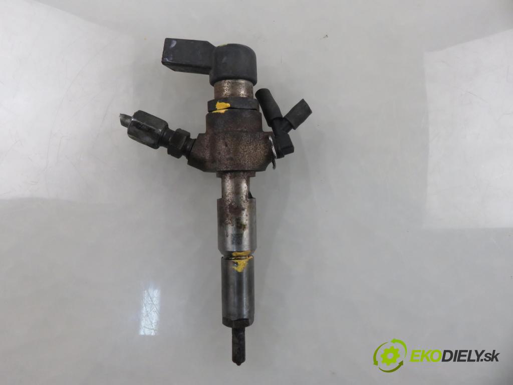 FORD FIESTA V (JH_, JD_) HB 2007 50,00 1.4 TDCi 68 - F6JB 1399,00 vstrekovač 9654551080 (Vstrekovač paliva)