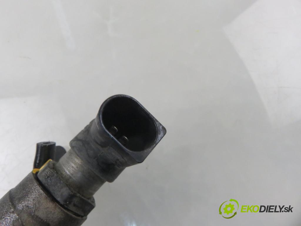 CITROEN C3 I (FC_) HB 2003 50,00 1.4 HDi - 8HZ (DV4TD) 1398,00 vstrekovač 9649574480 (Vstrekovač paliva)