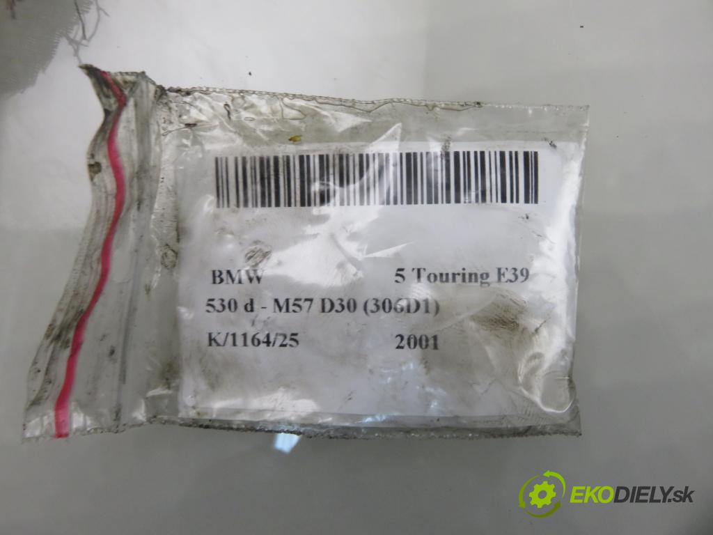 BMW 5 Touring (E39) KOMBI 2001 135,00 530 d - M57 D30 (306D1) 2926,00 vstrekovač 0445110047 ; 7785984 (Vstrekovač paliva)