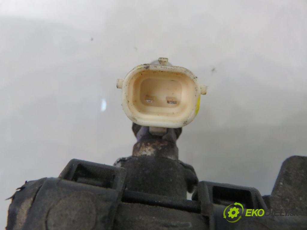 SEAT LEON (1M1) HB 2005 77,00 1.6 16 V - BCB 1598,00 Lišta vstrekovacia 036031T ; 036133319AL ; IWP123 (Vstrekovacia lišta)