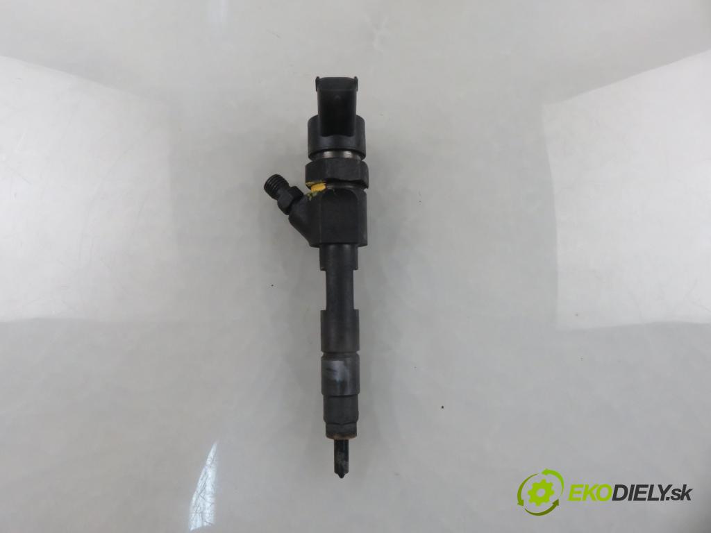 MITSUBISHI SPACE STAR nadwozie wielkoprzestrzenne (MPV) (DG_A) MINIVAN 2000 75,00 1.9 DI-D 102 - F9Q1 1870,00 vstrekovač 0445110021 ; 7700111014 (Vstrekovač paliva)