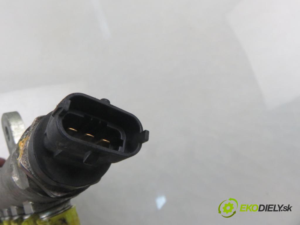 FIAT CROMA (194_) KOMBI 2005 88,00 1.9 D Multijet 120 - 939 A1.000 1910,00 Lišta vstrekovacia 0445214056 ; 55200266 ; 0281002507 (Vstrekovacia lišta)