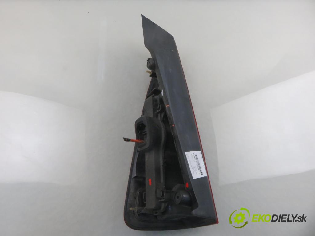 RENAULT GRAND ESPACE IV (JK0/1_) MINIVAN 2003 125,00 2.0 Turbo (JK0A, JK0B, JK0N) - F4R 797 1998,00 světlo pravé zadní 8200027152