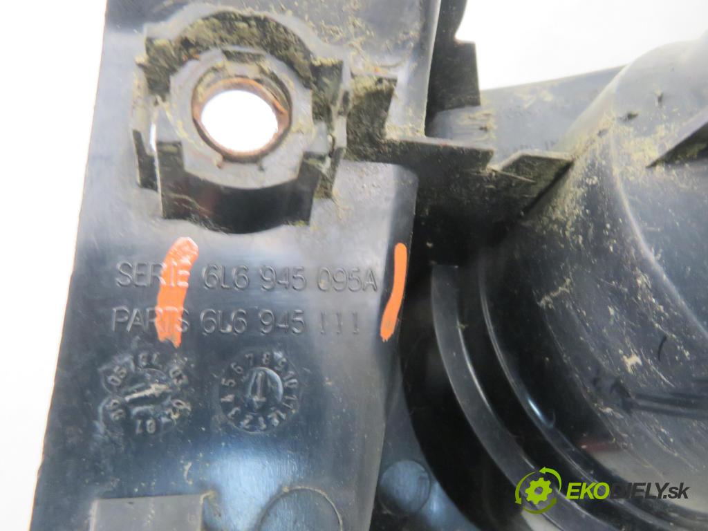 SEAT IBIZA III (6L1) HB 2003 47,00 1.2 12V - AZQ 1198,00 světlo levé zadní 6L6945095A ; 6L6945111