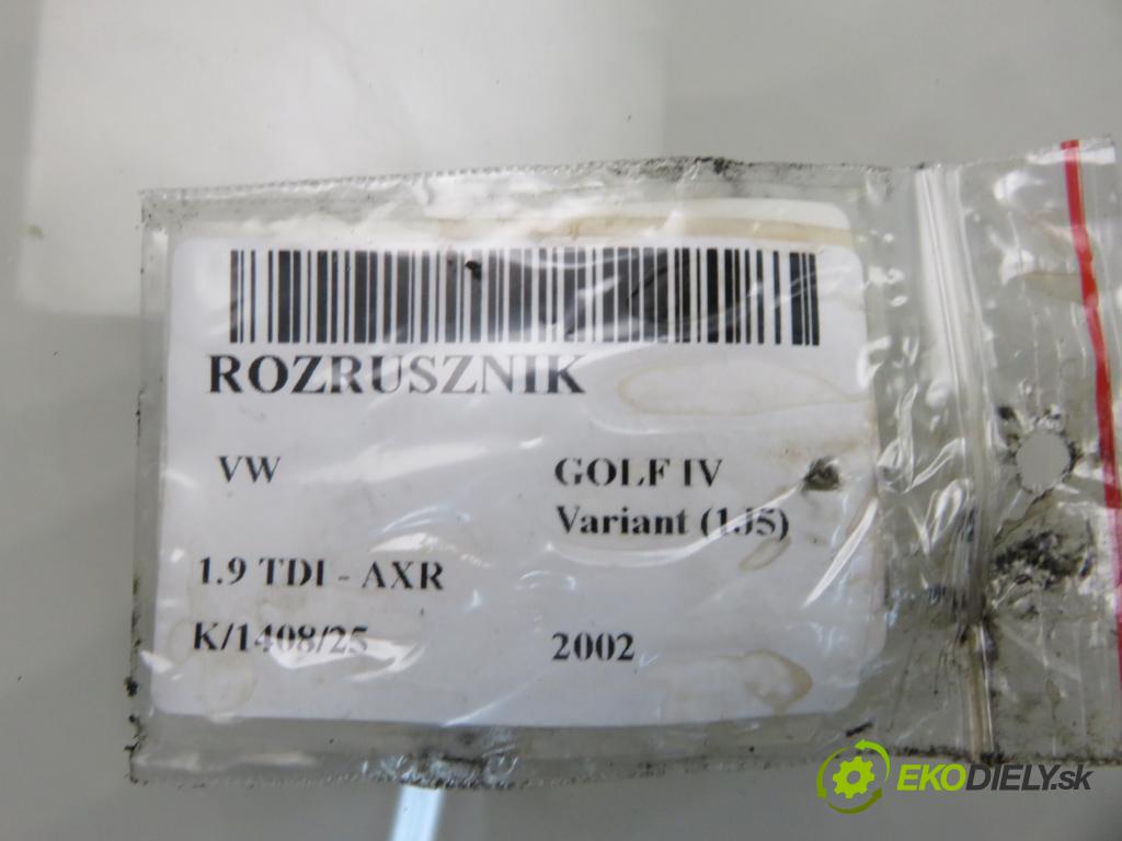 VW GOLF IV Variant (1J5) KOMBI 2002 74,00 1.9 TDI PD 101 - AXR 1896,00 Štartér  (Štartér)
