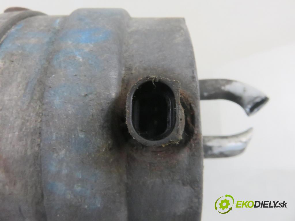 RENAULT LAGUNA II (BG0/1_) LIFTBACK 2002 88,00 1.9 dCi 120 - F9Q 750 1870,00 KOMPRESOR: klimatizácie 1135320 (Kompresor klimatizácie)