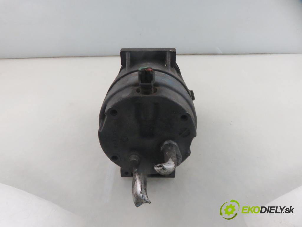 RENAULT LAGUNA II (BG0/1_) LIFTBACK 2002 88,00 1.9 dCi 120 - F9Q 750 1870,00 KOMPRESOR: klimatizácie 1135320 (Kompresor klimatizácie)