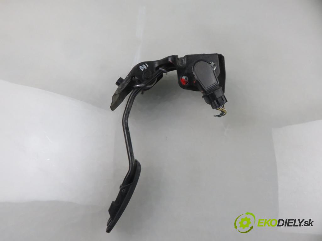 TOYOTA COROLLA kombi (_E12_) KOMBI 2005 0,00 1.4 D4-D (NDE120_) - 1ND-TV 1364,00 Potenciometer plynu 8928152021 ; 1983003041 (Potenciometer plynového pedálu)