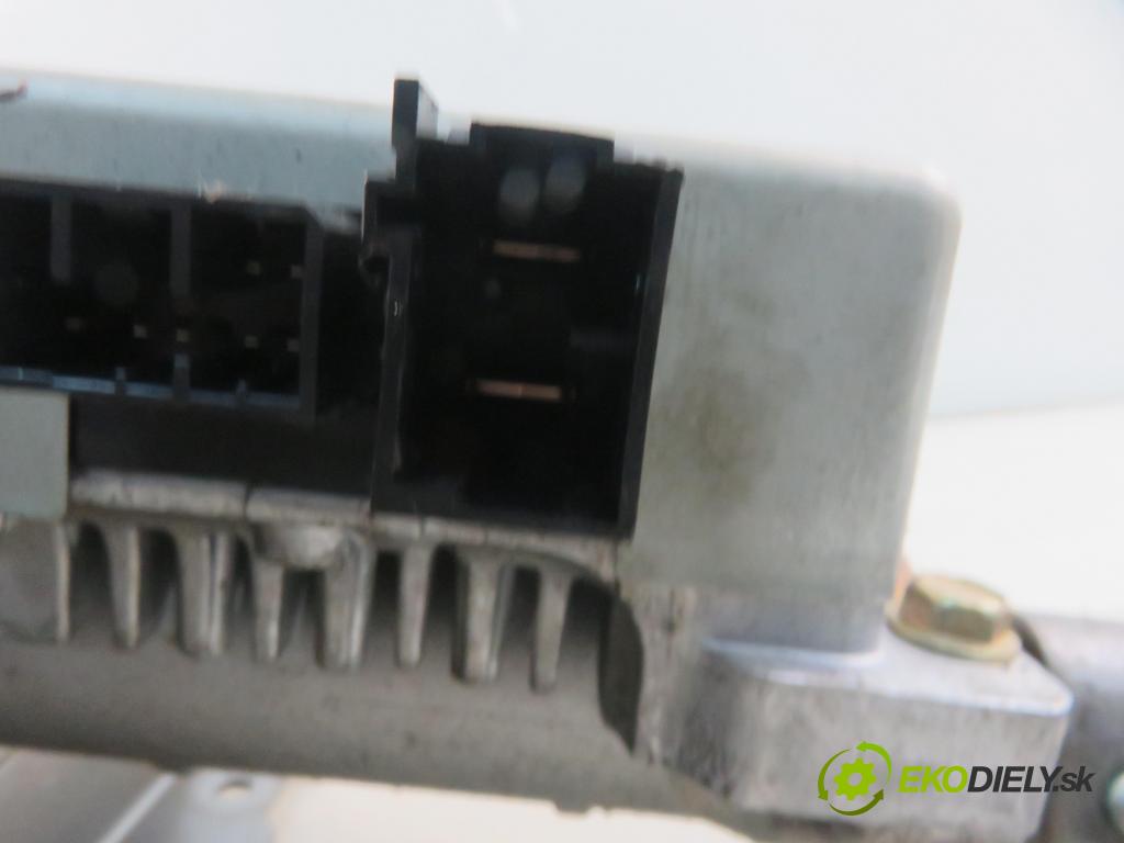 OPEL CORSA C (X01) HB 2001 55,00 1.2 16V 75 - Z 12 XE 1199,00 SLOUPEC / PODPORA elektrický 13136673 ; 13136672