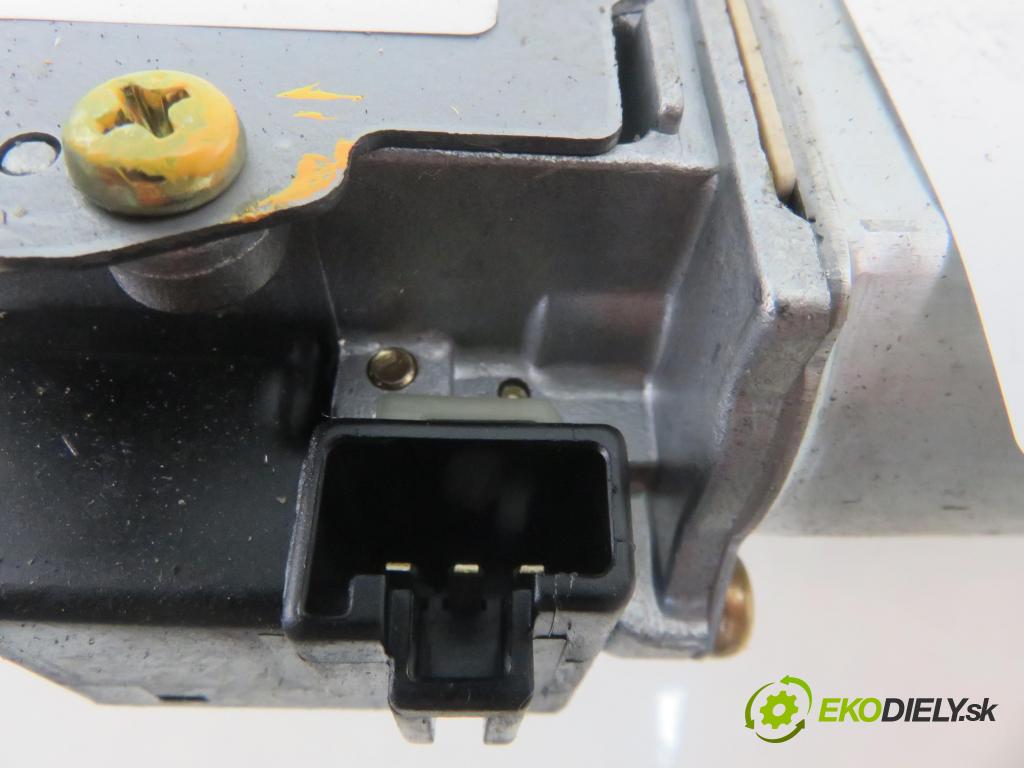 TOYOTA COROLLA (_E12_) HB 2004 81,00 1.6 VVT-i (ZZE121_) - 3ZZ-FE 1598,00 motorek stěrače ZADNÍ: 8513002020 ; 1592006212