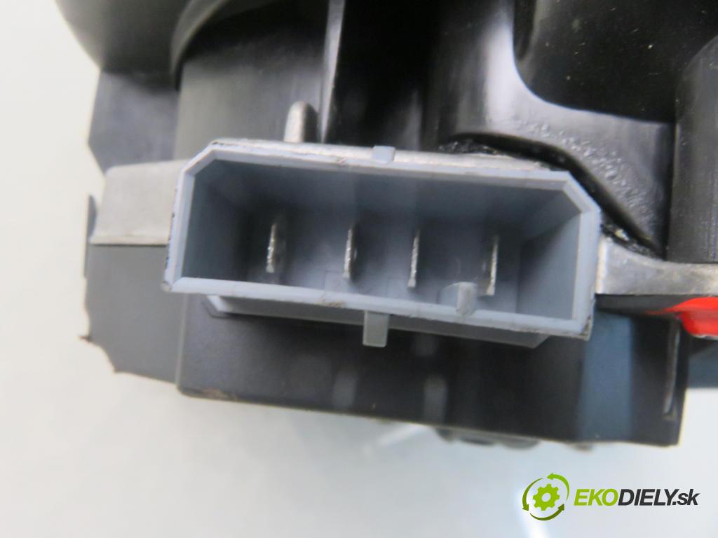 OPEL VECTRA C Kombi (Z02) KOMBI 2005 88,00 1.9 CDTI - Z 19 DT 1910,00 ventilátor větráku TG26