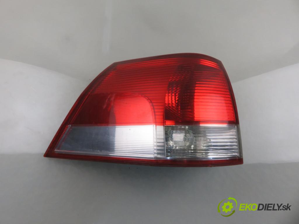 OPEL VECTRA C Kombi (Z02) KOMBI 2005 88,00 1.9 CDTI - Z 19 DT 1910,00 světlo levé zadní 24469461