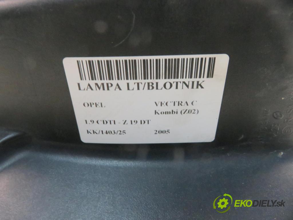 OPEL VECTRA C Kombi (Z02) KOMBI 2005 88,00 1.9 CDTI - Z 19 DT 1910,00 světlo levé zadní 24469461