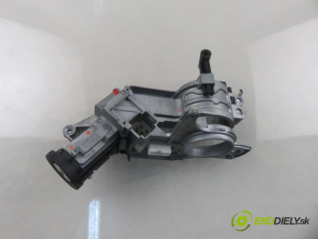 OPEL ZAFIRA B (A05) MINIVAN 2005 88,00 1.9 CDTI 8V 120 - Z 19 DT 1910,00 spinačka N0501882 (Spínacia skrinka)