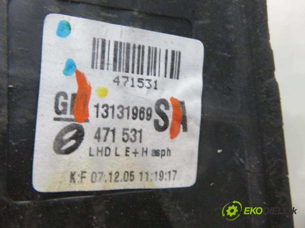 OPEL ZAFIRA B (A05) MINIVAN 2005 88,00 1.9 CDTI 8V 120 - Z 19 DT 1910,00 zpětné zrcátko 13131969